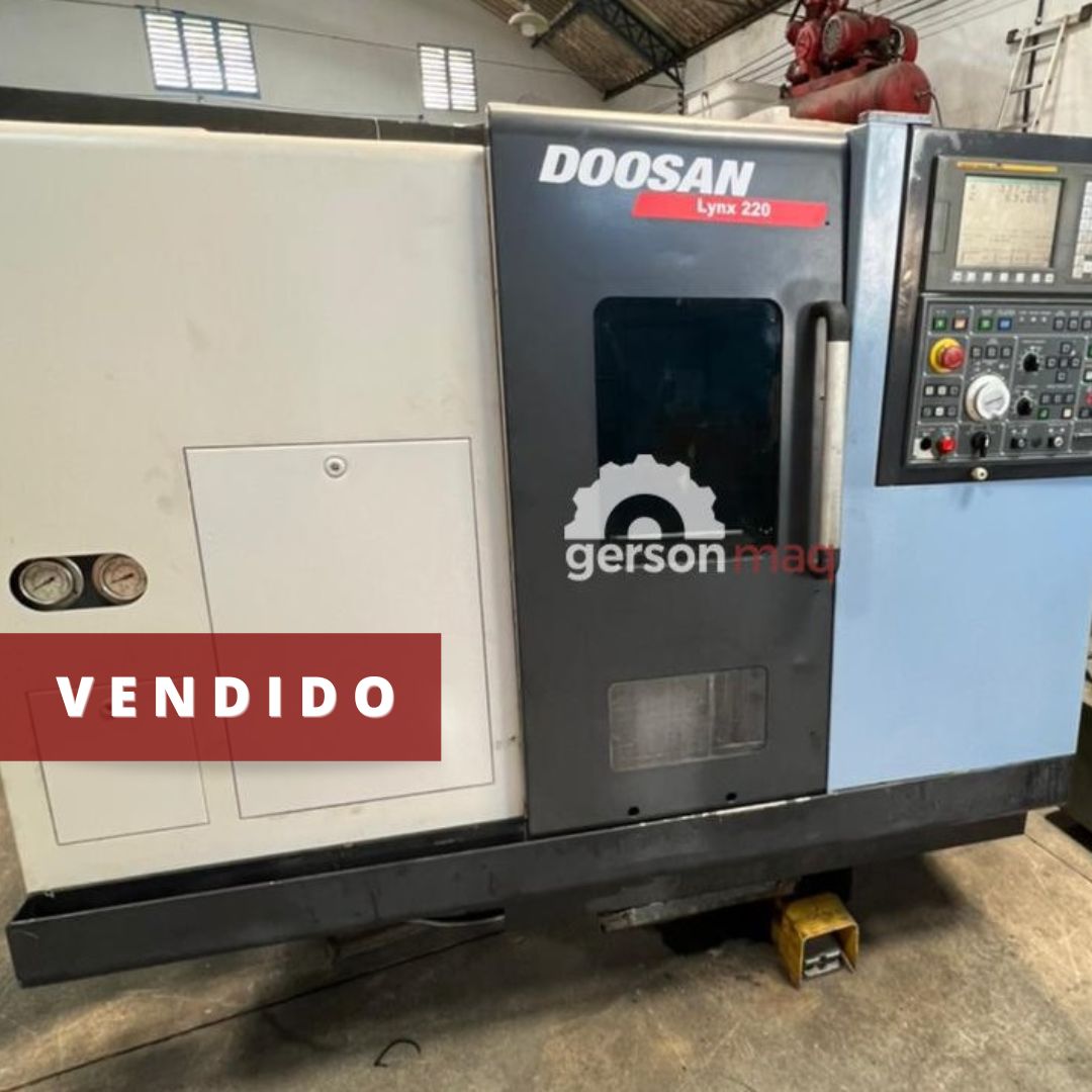 TORNO CNC DOOSAN LYNX 220 ANO 2008